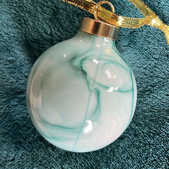 HANDCRAFTED Hand-Painted Porcelain - Picture 5 of 5